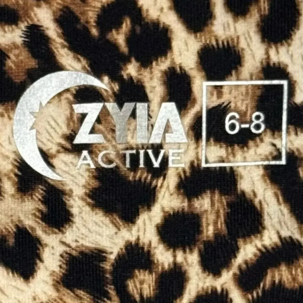 ZYIA Active Leopard Brilliant Scrunchy High Rise Leggings Athleisure Size 6-8